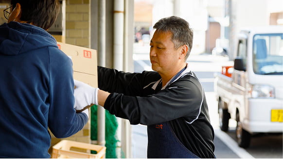 イメージ：お酒にとどまらない、豊富な情報から飲食店経営をサポート